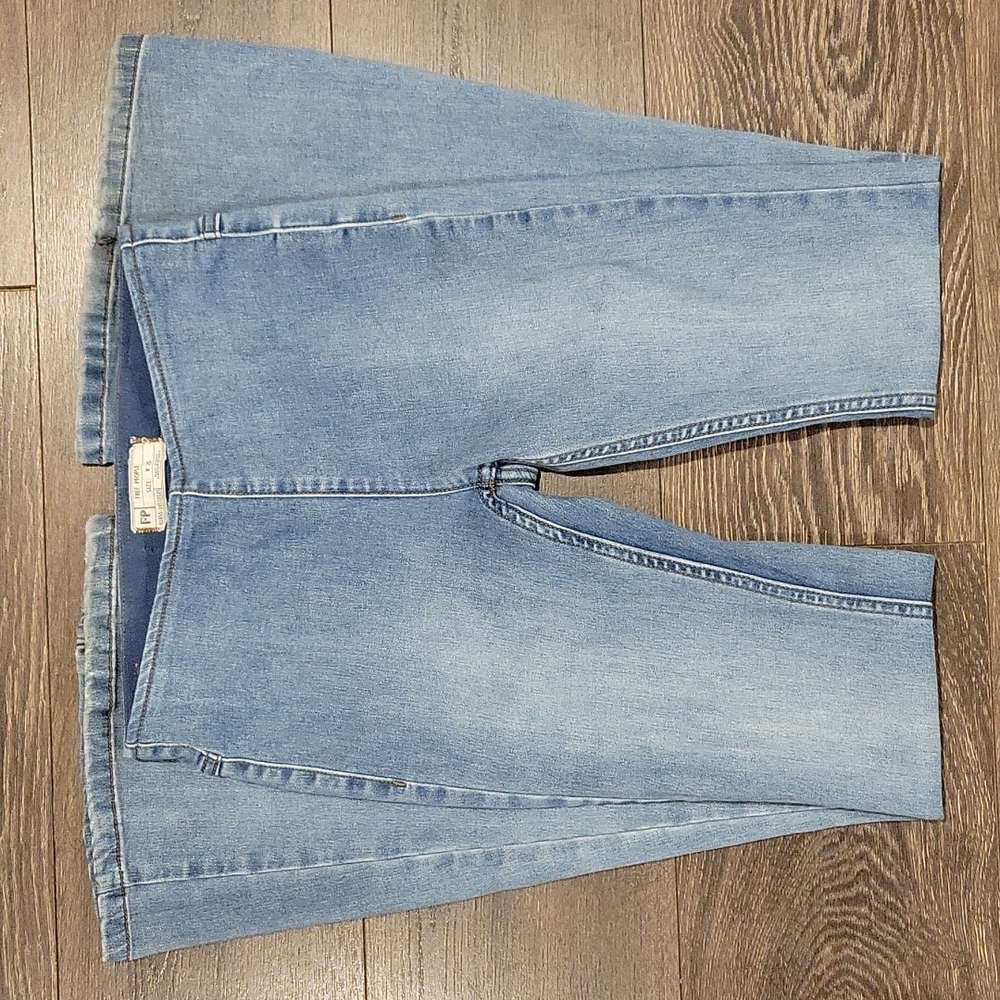 ❤FREE PEOPLE PULL ON GUMMY FLARE BELL BOTTOM STRETCH JEANS, 0 (25)